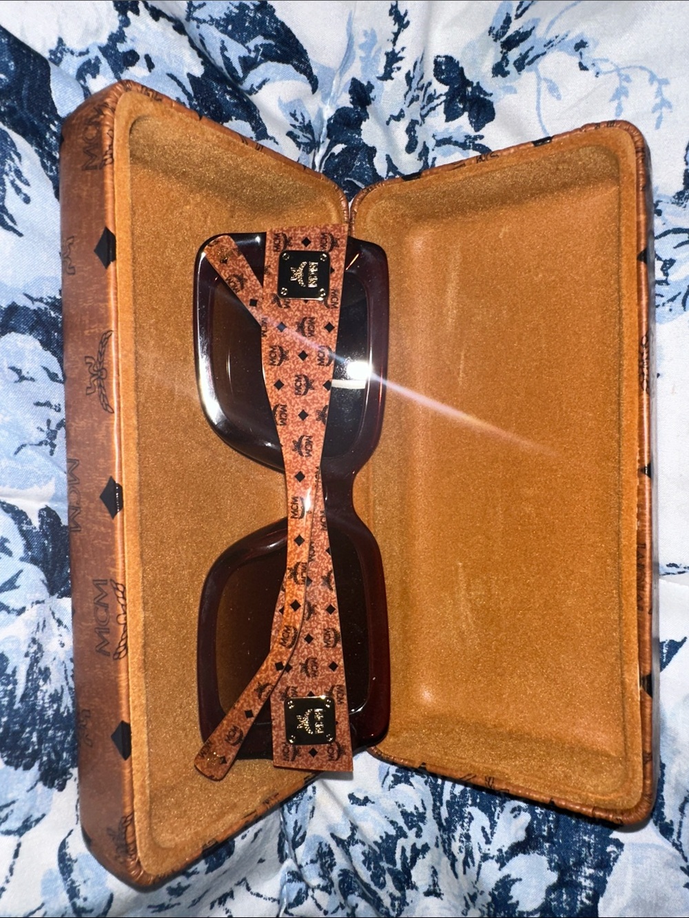 MCM Rectangular Sunglasses - Picture 3 of 4